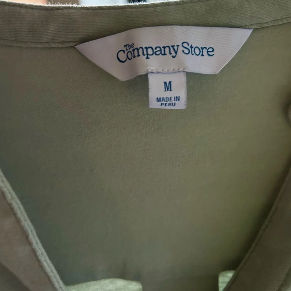 The Company Store 100% Pima Cotton Peru Lounge Top Sage Green Minimalist Comfy M